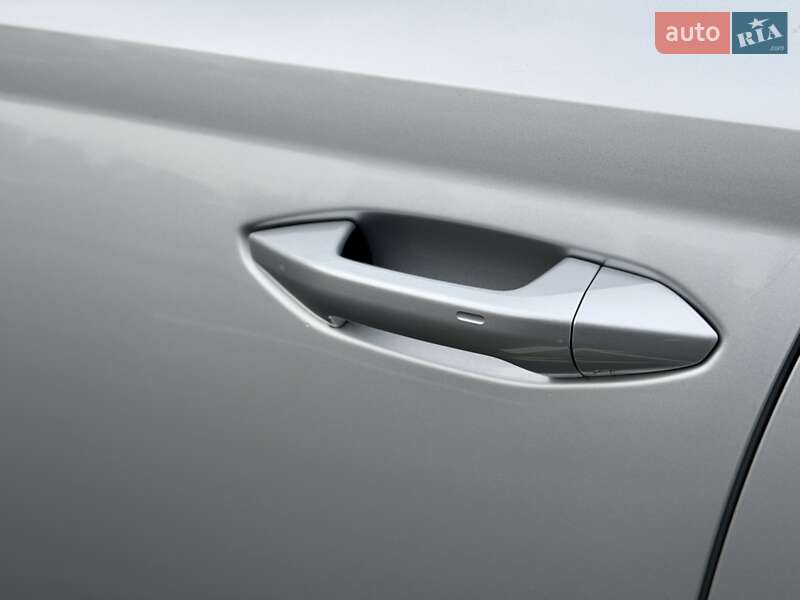 Лифтбек Skoda Octavia 2022 в Киеве