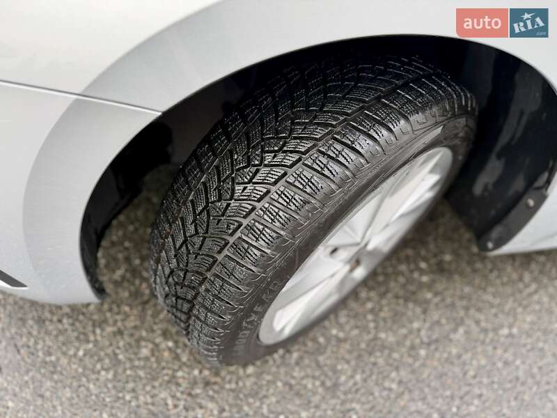 Лифтбек Skoda Octavia 2022 в Киеве