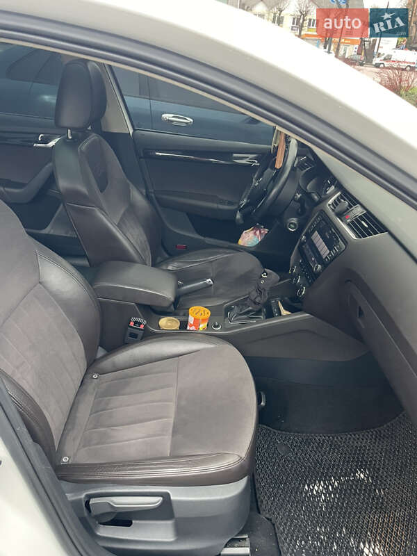 Универсал Skoda Octavia 2015 в Коростене