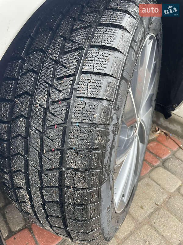 Универсал Skoda Octavia 2015 в Коростене