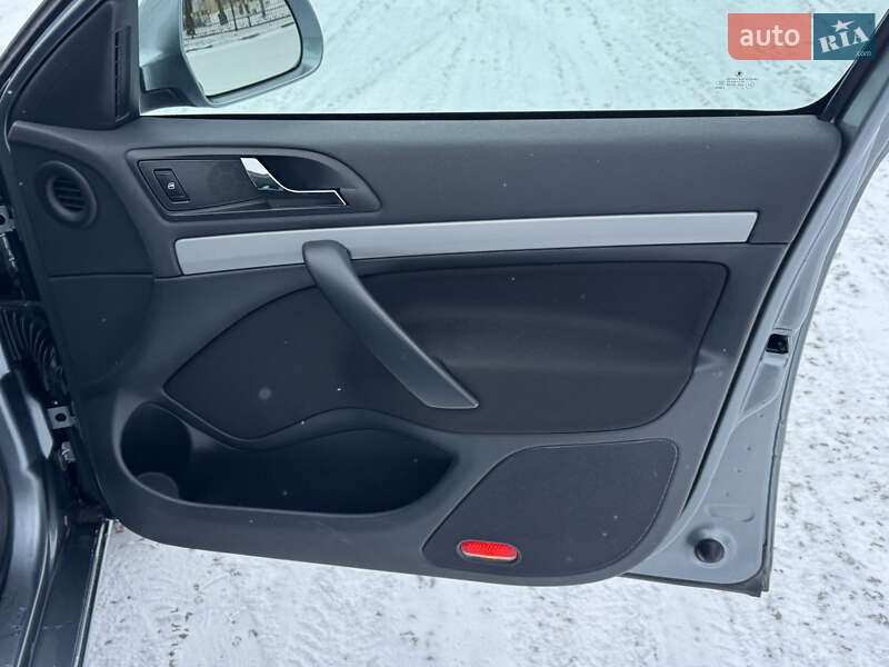 Универсал Skoda Octavia 2012 в Полтаве