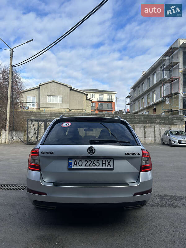 Универсал Skoda Octavia 2014 в Ужгороде
