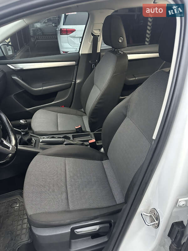 Універсал Skoda Octavia 2013 в Сваляві