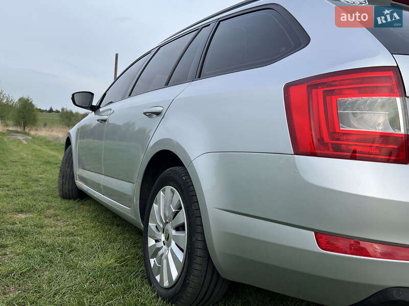 Универсал Skoda Octavia 2016 в Луцке фото 12 Универсал Skoda Octavia 2016 в Луцке