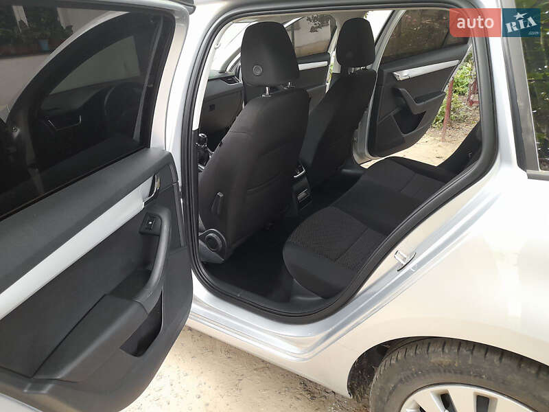 Универсал Skoda Octavia 2016 в Луцке фото 22 Универсал Skoda Octavia 2016 в Луцке