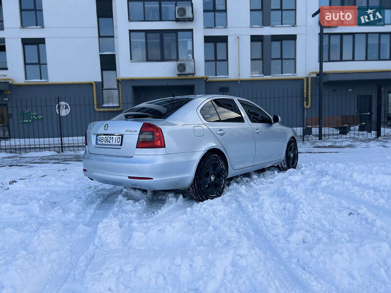 Лифтбек Skoda Octavia 2011 в Черкассах