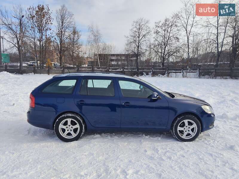 Универсал Skoda Octavia 2009 в Чернигове
