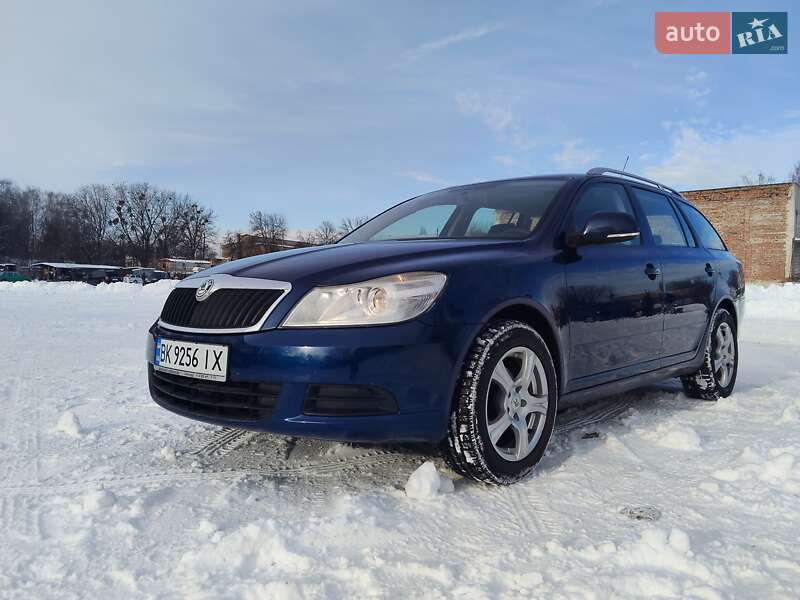 Универсал Skoda Octavia 2009 в Чернигове