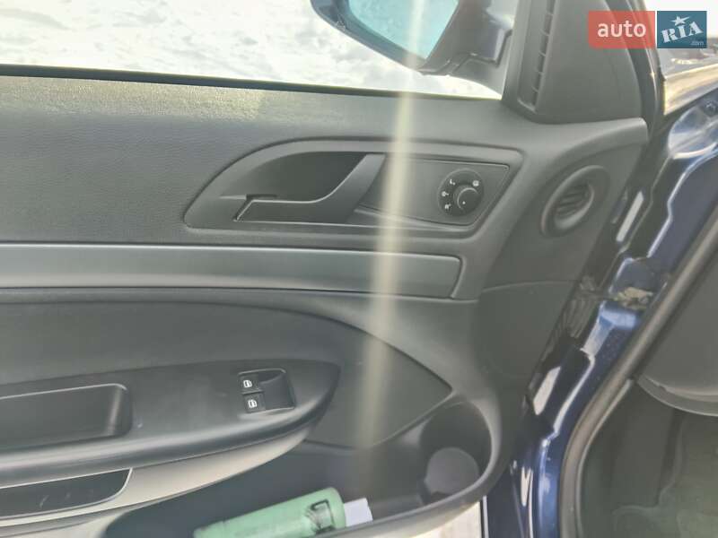 Универсал Skoda Octavia 2009 в Чернигове