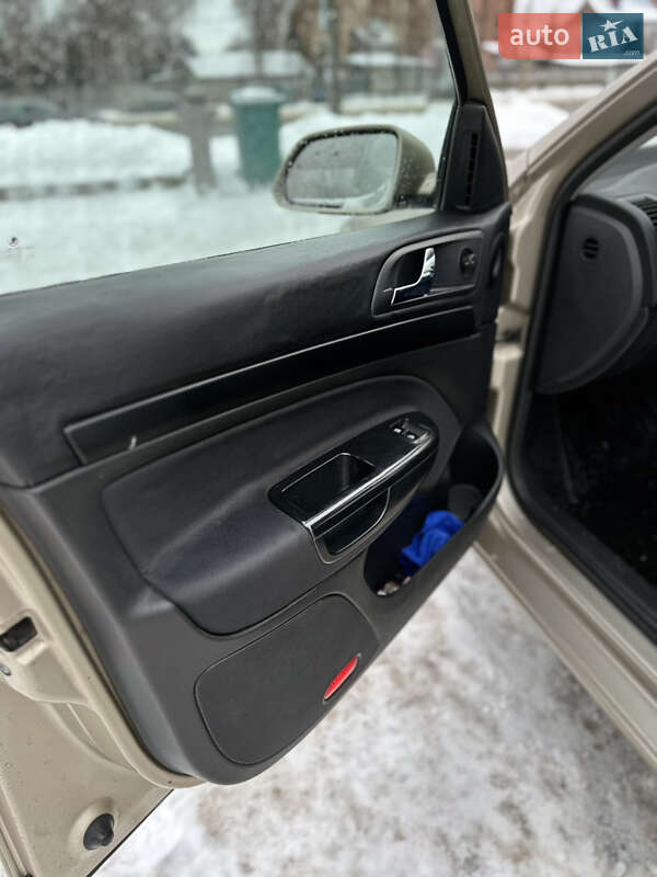 Лифтбек Skoda Octavia 2005 в Чернигове