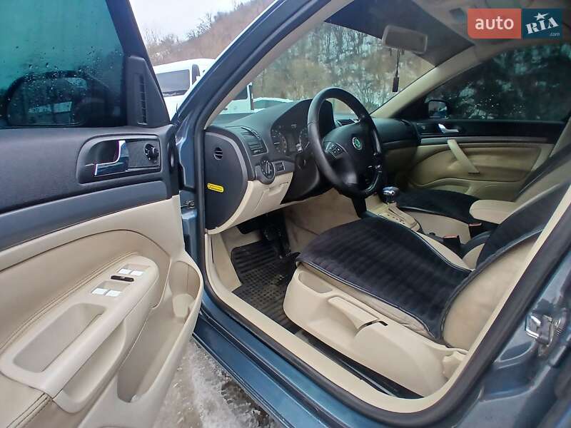 Универсал Skoda Octavia 2005 в Нижних Воротах