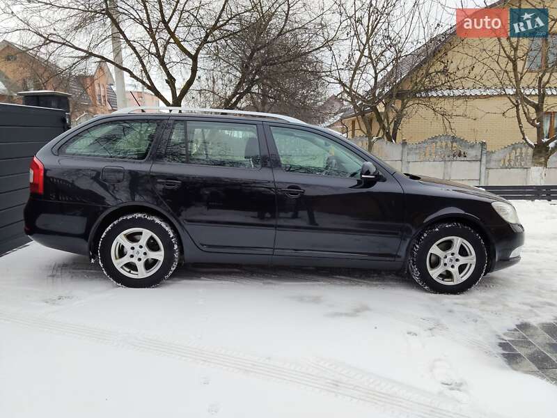 Универсал Skoda Octavia 2012 в Ровно