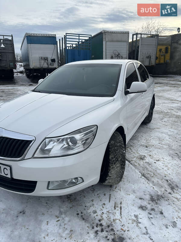 Лифтбек Skoda Octavia 2011 в Полтаве фото 2 Лифтбек Skoda Octavia 2011 в Полтаве