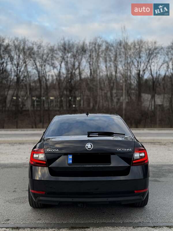 Лифтбек Skoda Octavia 2018 в Запорожье