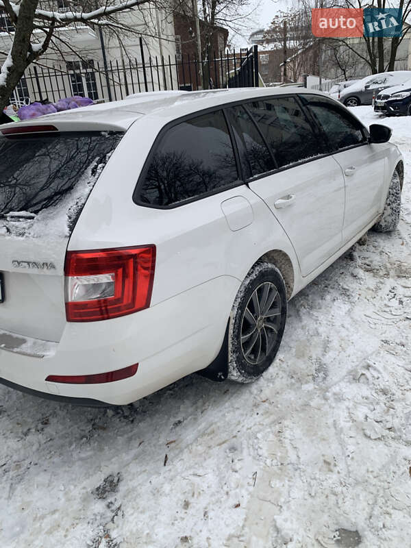 Универсал Skoda Octavia 2015 в Киеве фото 2 Универсал Skoda Octavia 2015 в Киеве