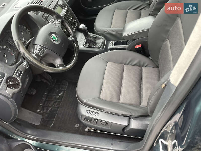 Лифтбек Skoda Octavia 2006 в Староконстантинове