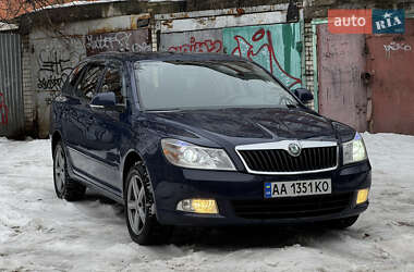 Универсал Skoda Octavia 2011 в Бобрке
