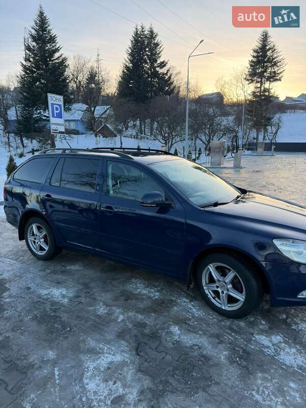 Универсал Skoda Octavia 2012 в Старом Самборе