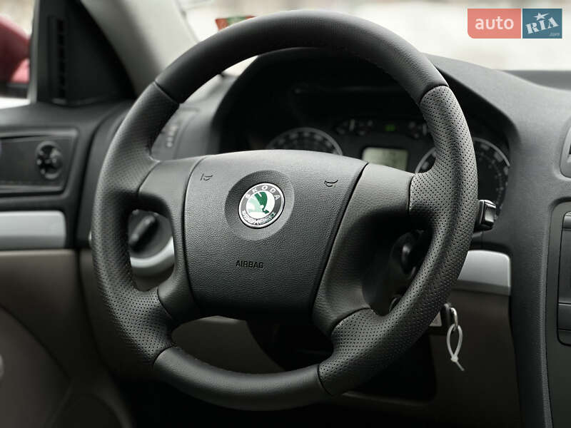 Универсал Skoda Octavia 2006 в Самборе