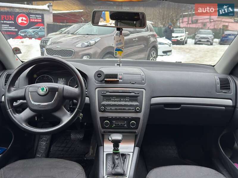 Лифтбек Skoda Octavia 2012 в Львове