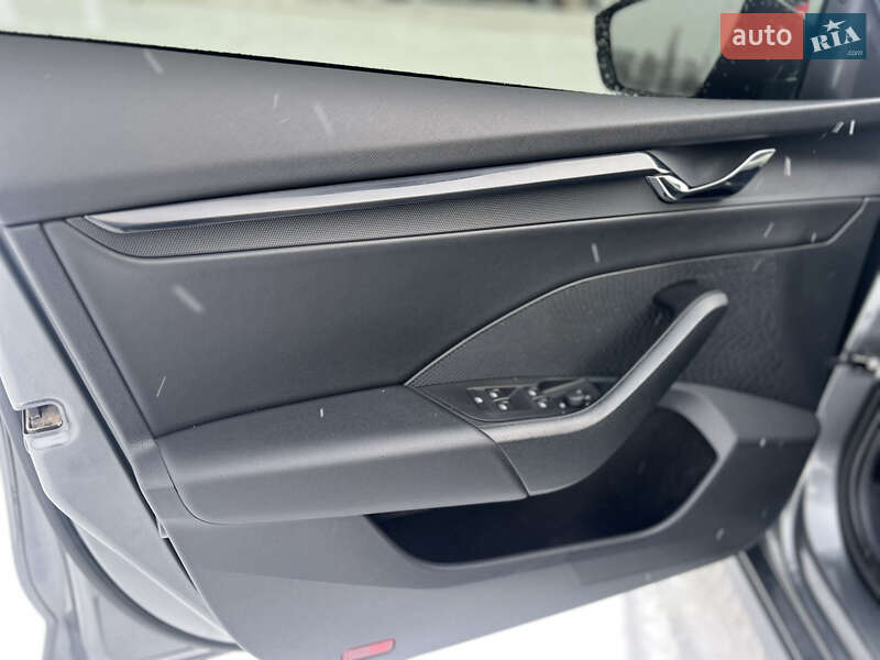 Лифтбек Skoda Octavia 2023 в Киеве фото 15 Лифтбек Skoda Octavia 2023 в Киеве