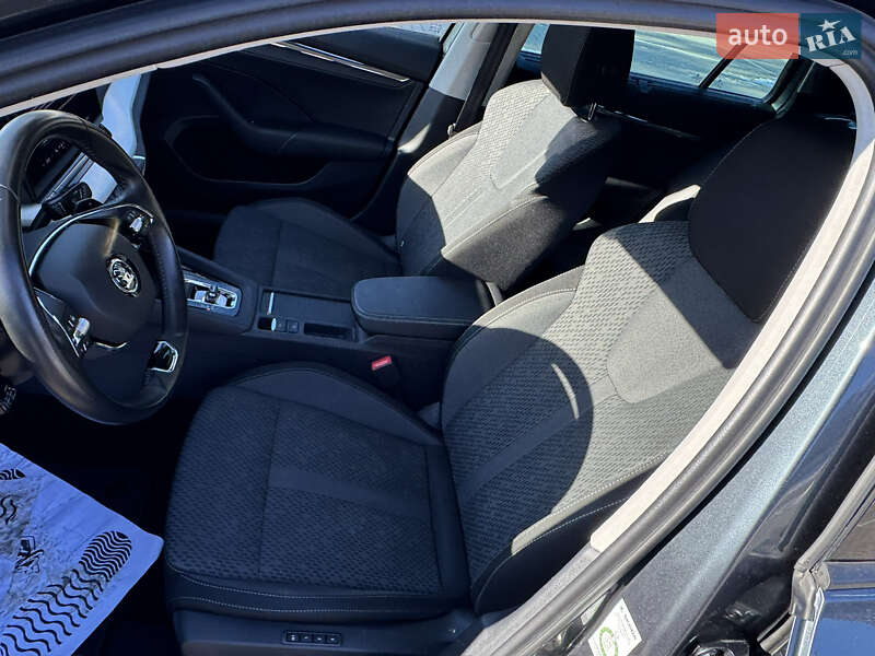 Универсал Skoda Octavia 2021 в Луцке