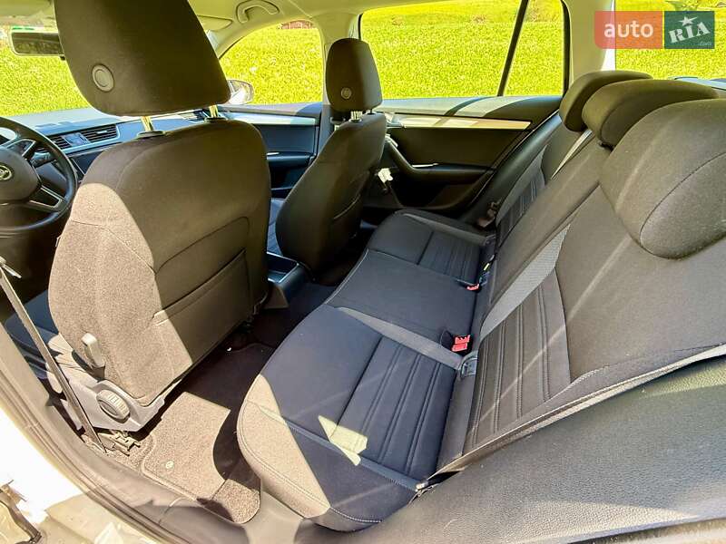 Универсал Skoda Octavia 2019 в Киеве