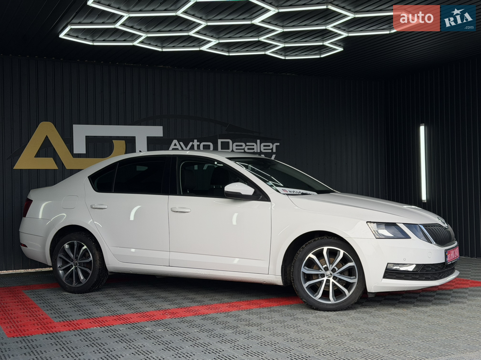 2019 Skoda Octavia - мініатюра 13
