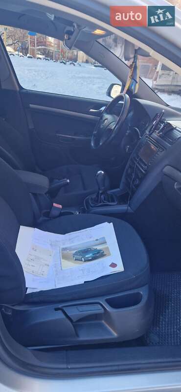 Универсал Skoda Octavia 2006 в Софиевской Борщаговке