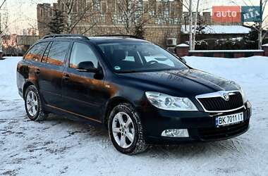Универсал Skoda Octavia 2012 в Ровно