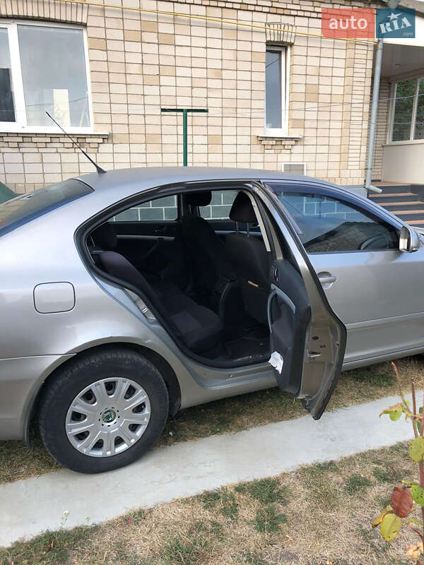 Лифтбек Skoda Octavia 2010 в Хмельницком