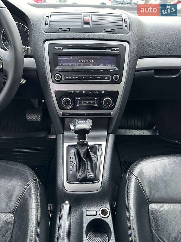 Универсал Skoda Octavia 2011 в Черновцах
