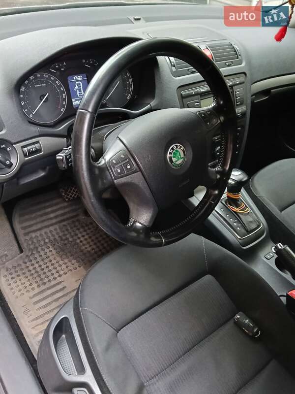 Универсал Skoda Octavia 2006 в Еланце