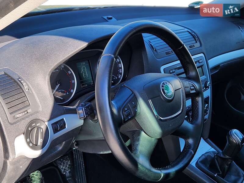 Универсал Skoda Octavia 2012 в Луцке