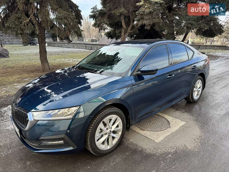 Лифтбек Skoda Octavia 2024 в Каменском