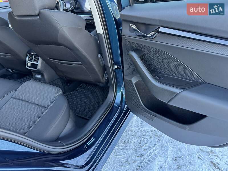 Лифтбек Skoda Octavia 2024 в Каменском