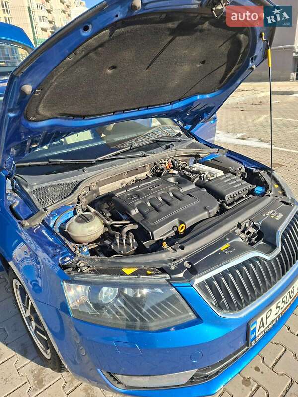 Лифтбек Skoda Octavia 2015 в Одессе