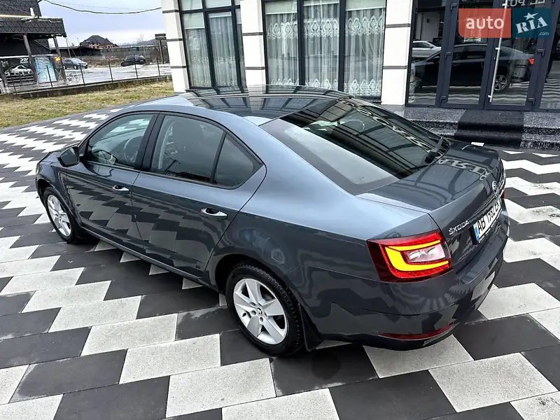 Skoda Octavia 2018 VIN TMBAJ2NE9JB009268 фото оголошення 12 з 75