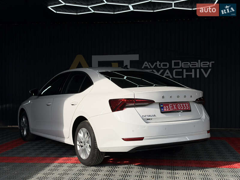 Лифтбек Skoda Octavia 2022 в Тячеве