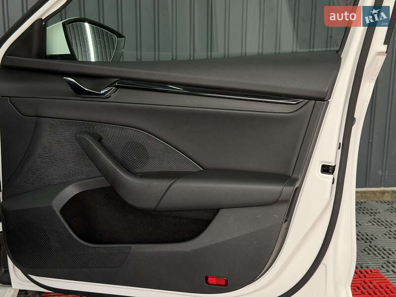 Лифтбек Skoda Octavia 2022 в Тячеве