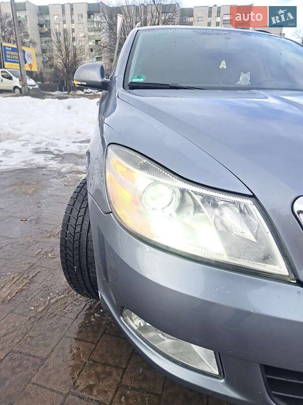 Универсал Skoda Octavia 2011 в Дрогобыче