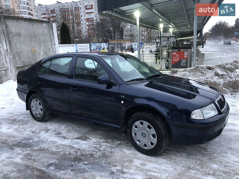 Лифтбек Skoda Octavia 2000 в Хмельницком