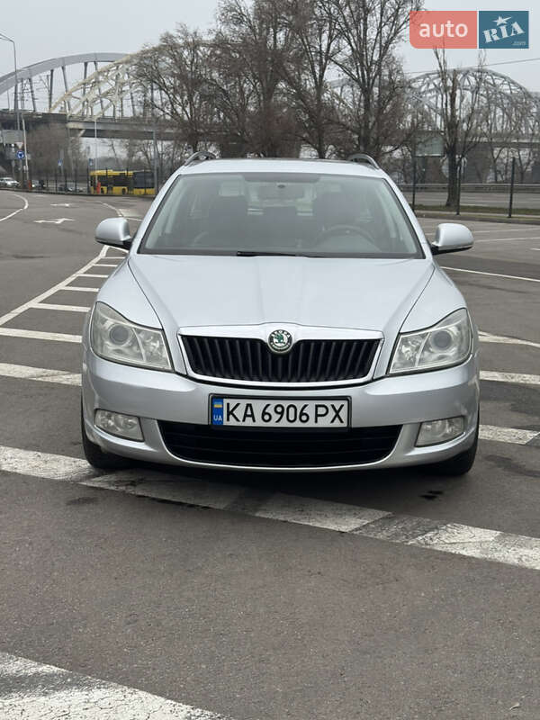 Универсал Skoda Octavia 2010 в Киеве фото 2 Универсал Skoda Octavia 2010 в Киеве