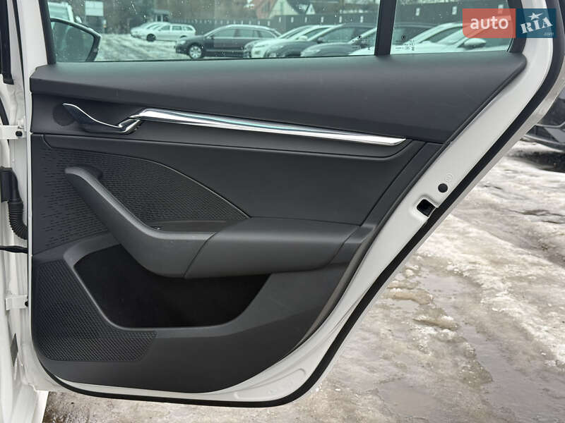 Универсал Skoda Octavia 2022 в Луцке фото 49 Универсал Skoda Octavia 2022 в Луцке