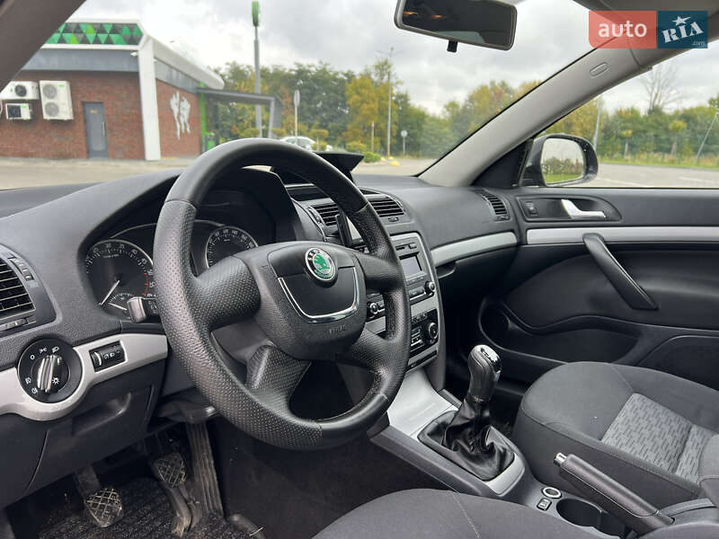 Универсал Skoda Octavia 2013 в Луцке