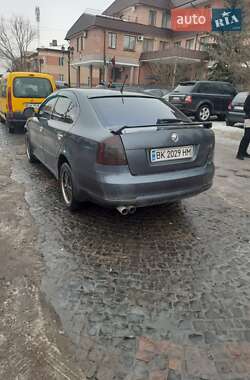 Лифтбек Skoda Octavia 2010 в Костополе