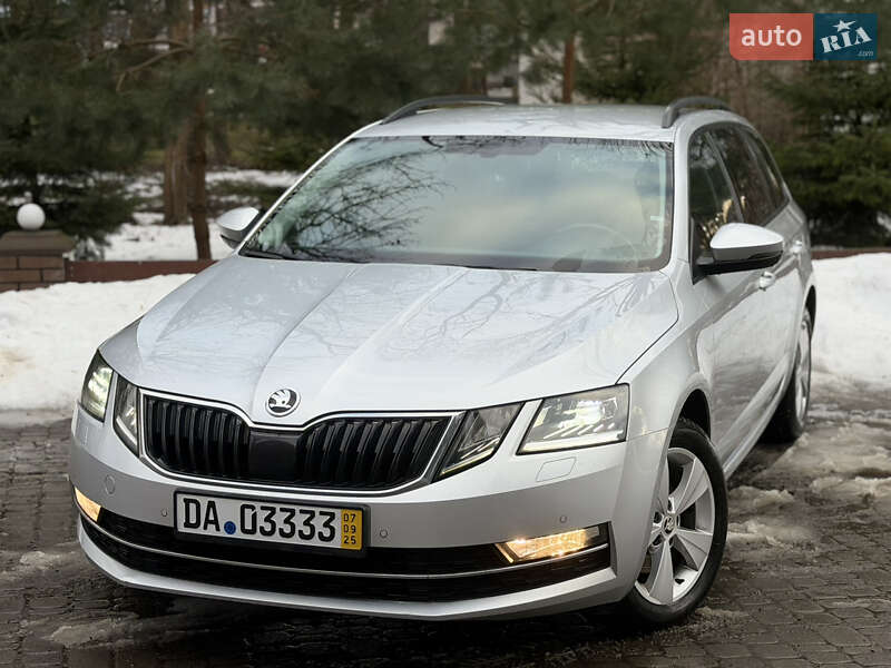 Универсал Skoda Octavia 2019 в Львове
