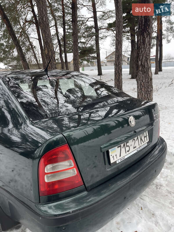Лифтбек Skoda Octavia 2001 в Бабинцам