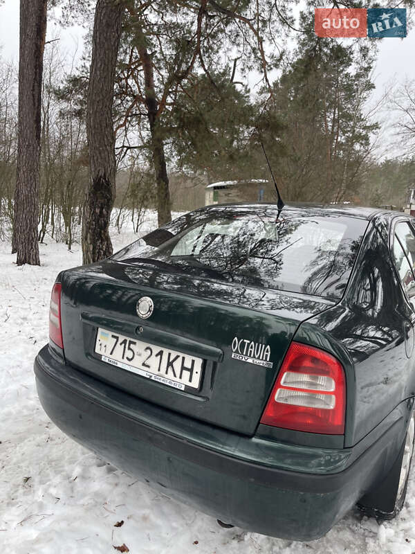 Лифтбек Skoda Octavia 2001 в Бабинцам