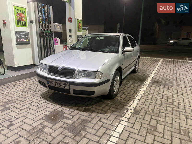 Лифтбек Skoda Octavia 2005 в Мукачево